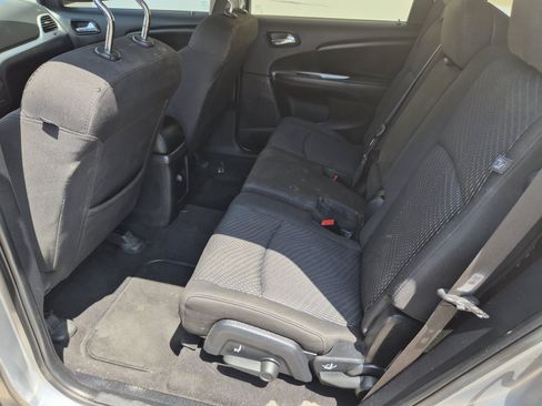 Used 2017 Dodge Journey Crossroad FWD image 13