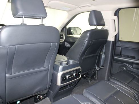 Used 2024 Ford Expedition Max XLT image 28