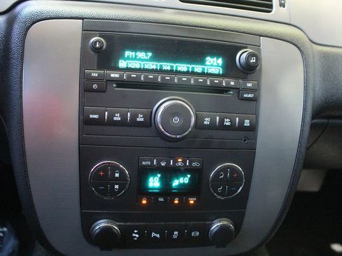 Used 2013 Chevrolet Silverado 2500 LTZ w/ LTZ Plus Package AWD/4WD image 27