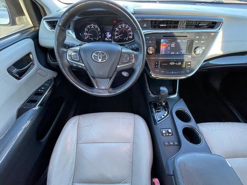 Used 2013 Toyota Avalon XLE Touring image 10