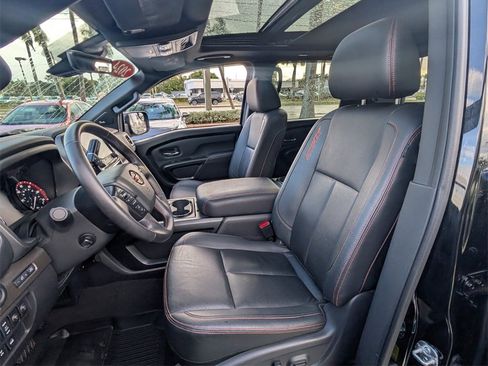 Used 2024 Nissan Titan PRO-4X w/ Pro-4x Convenience Package image 10