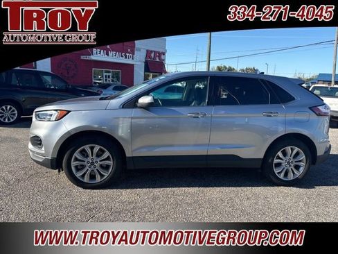 Used 2022 Ford Edge Titanium w/ Equipment Group 301A image 3