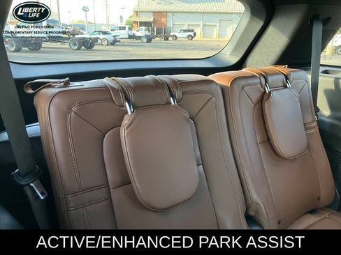 Used 2023 Lincoln Aviator Reserve w/ Equipment Group 201A AWD/4WD image 13