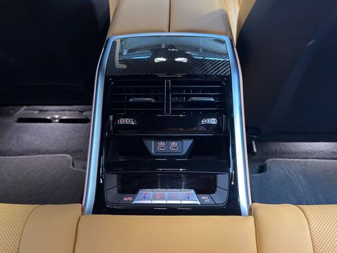 Used 2025 BMW M8 Competition w/ M Carbon Exterior Package AWD/4WD image 33