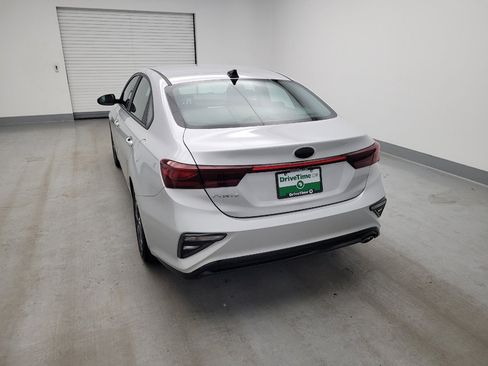 Used 2021 Kia Forte LXS FWD image 6