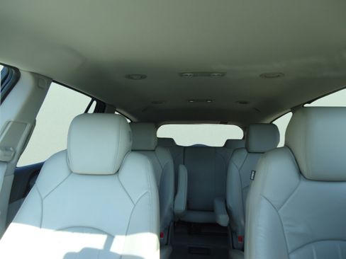Used 2015 Buick Enclave Premium AWD/4WD image 30
