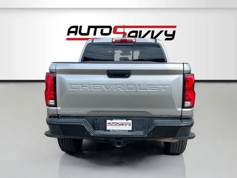 Used 2024 Chevrolet Colorado Z71 w/ Z71 Convenience Package 2 AWD/4WD image 6