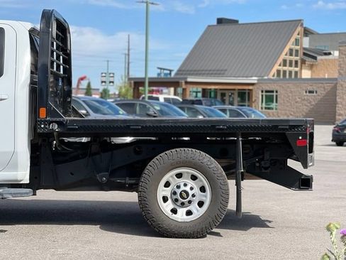 Used 2023 Chevrolet Silverado 2500 LT w/ Snow Plow Prep/Camper Package AWD/4WD image 5