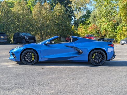 Used 2023 Chevrolet Corvette Stingray Premium Cpe w/ Z51 Performance Package image 8