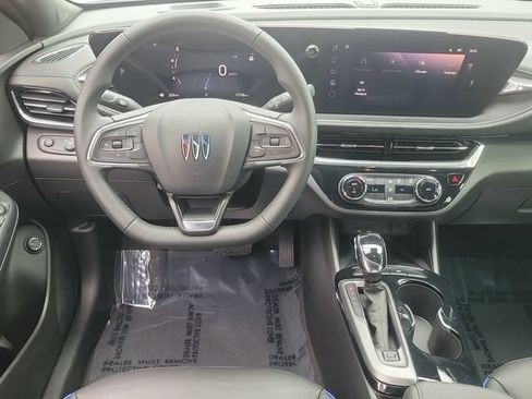 Certified 2024 Buick Envista Sport Touring w/ Convenience II Package FWD image 19