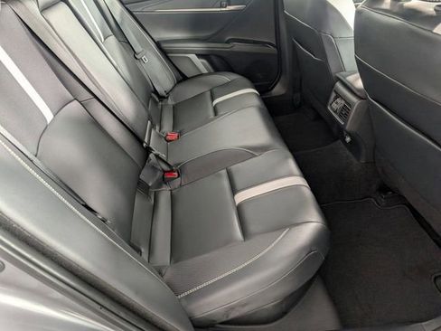 Used 2025 Toyota Camry SE FWD image 28