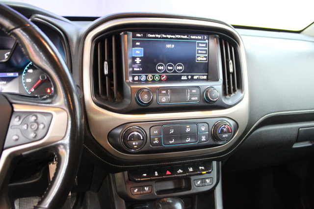 Used 2022 GMC Canyon Denali w/ Denali Black Edition Package AWD/4WD image 19
