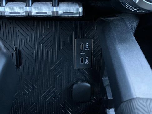 Used 2025 Toyota Tacoma TRD Off-Road image 24