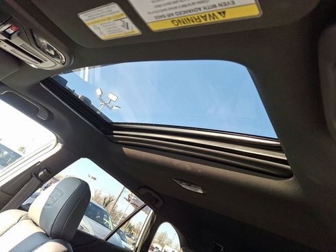 Used 2023 Subaru Outback Wilderness image 17