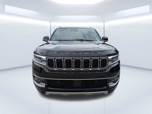Used 2024 Jeep Wagoneer L Series II RWD image 9