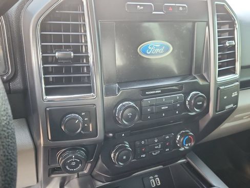 Used 2016 Ford F150 XLT w/ Equipment Group 302A Luxury AWD/4WD image 24