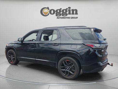 Used 2020 Chevrolet Traverse Premier w/ Redline Edition FWD image 3