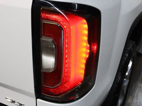 Used 2018 GMC Sierra 1500 SLT w/ Texas SLT Premium Package image 19