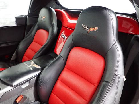 Used 2007 Chevrolet Corvette Convertible RWD image 21