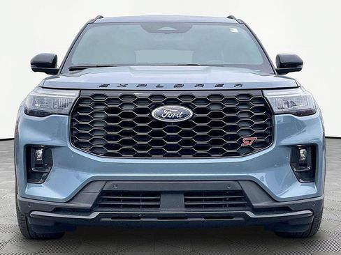 Used 2026 Ford Explorer ST w/ Sun And Sound Package AWD/4WD image 2