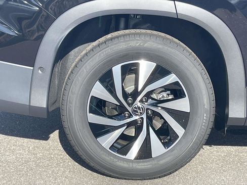 New 2026 Volkswagen Tiguan S FWD image 9