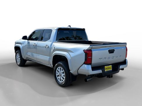 Used 2024 Toyota Tacoma SR5 RWD image 3