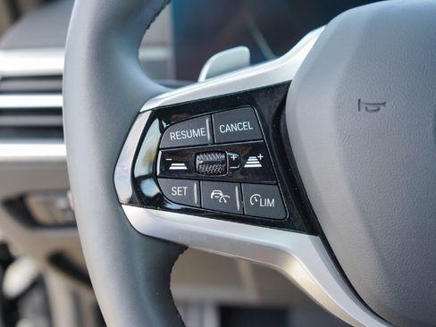 Used 2025 BMW 330i Sedan image 12