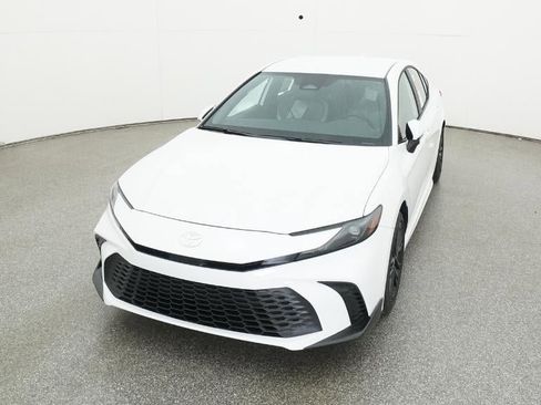 New 2026 Toyota Camry SE image 16