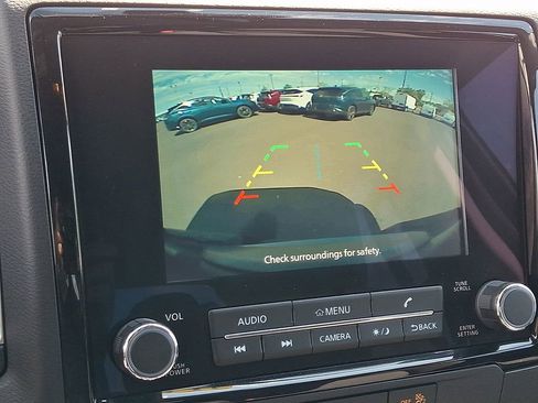Certified 2023 Nissan Frontier SV w/ Technology Package AWD/4WD image 17