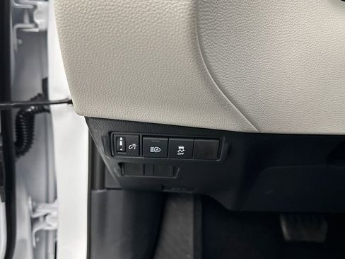 New 2026 Toyota Corolla Cross L AWD/4WD image 20