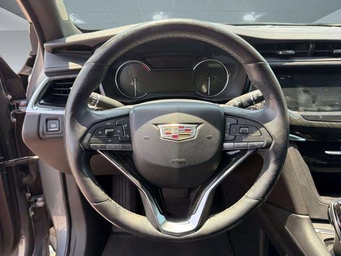 Used 2021 Cadillac XT6 Premium Luxury FWD image 10