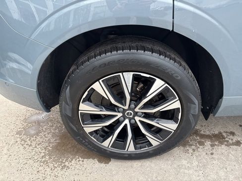 Certified 2023 Volvo XC60 B5 Plus w/ Climate Package image 12