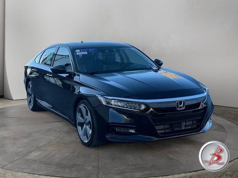 Used 2020 Honda Accord Touring image 1