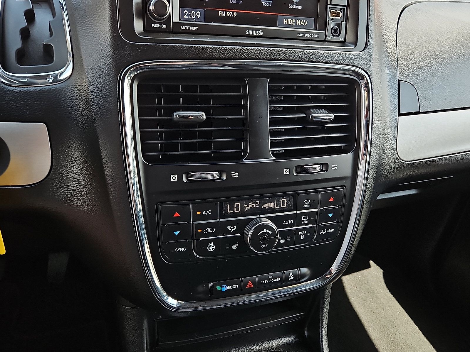 Used 2017 Dodge Grand Caravan GT FWD image 14