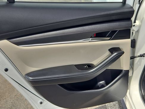 Used 2025 MAZDA MAZDA3 s FWD image 33