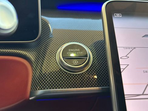 Used 2022 Mercedes-Benz S 580 4MATIC Sedan w/ AMG Line Package image 59