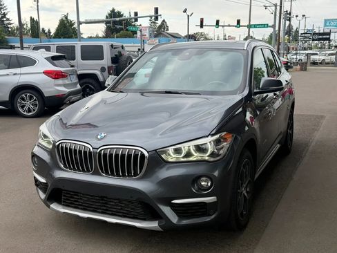 Used 2016 BMW X1 xDrive28i w/ Premium Package AWD/4WD image 6