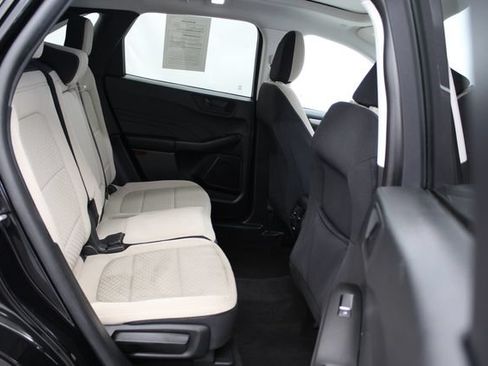 Used 2022 Ford Escape SE w/ SE Sport Appearance Package AWD/4WD image 24