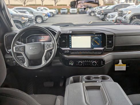 Used 2024 Chevrolet Silverado 1500 LT Trail Boss w/ Protection Package image 19