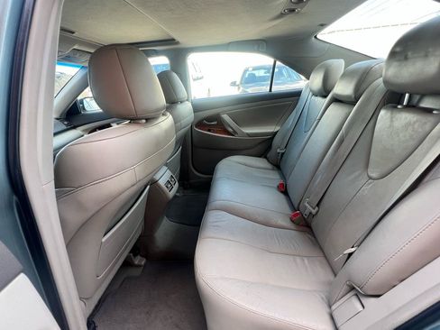 Used 2011 Toyota Camry XLE w/ XLE Extra-Value Pkg #2 FWD image 26