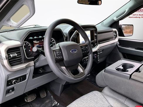 Used 2022 Ford F150 XLT w/ XTR Package image 17