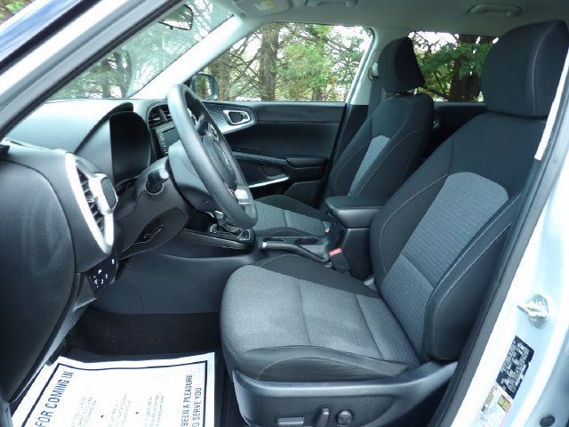 Used 2021 Kia Soul S FWD image 14