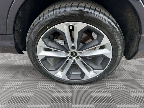 Used 2021 Audi Q7 3.0T Premium Plus w/ Premium Plus Package image 39