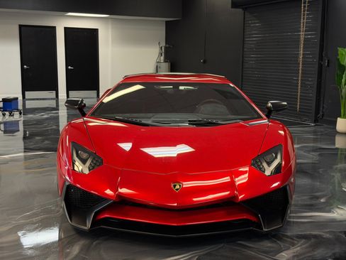Used 2016 Lamborghini Aventador LP 750-4 Superveloce AWD/4WD image 17