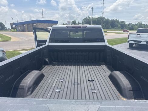 Used 2023 GMC Sierra 3500 Denali w/ Denali Ultimate Package AWD/4WD image 13