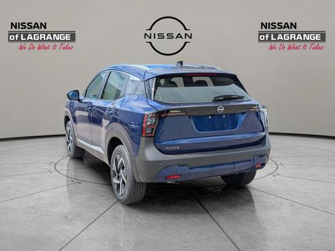 New 2026 Nissan Kicks SV image 7