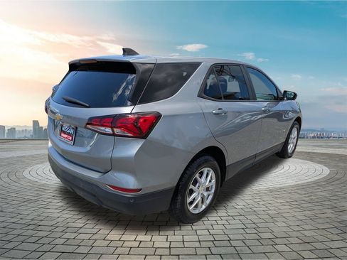 Used 2024 Chevrolet Equinox LS w/ LS Convenience Package FWD image 5