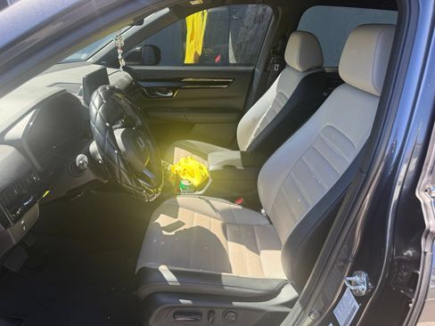 Used 2024 Honda CR-V Sport Touring image 7