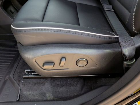 New 2026 GMC Acadia Denali w/ Super Cruise Package image 14