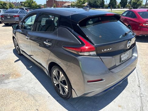 Used 2018 Nissan Leaf SL w/ SL Technology Package FWD image 3